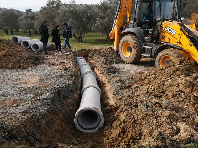 Samankaya da büz döşeme çalışması gerçekleştirildi