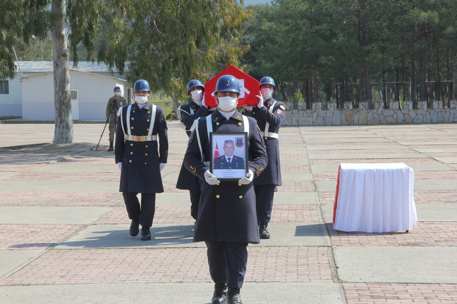 Eğitim esnasında kalp krizi geçirerek şehit oldu