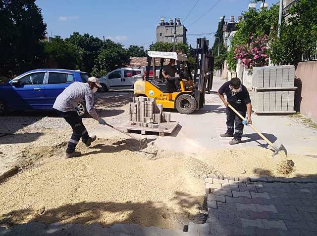 Antakya genelinde yol çalışmaları sürüyor