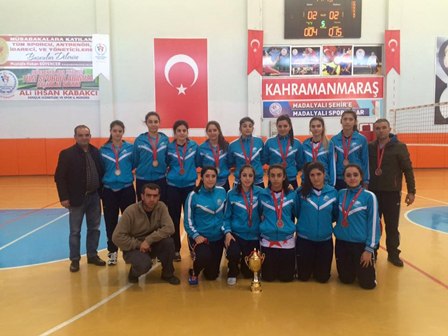 BAYAN VOLEYBOL TAKIMI İKİNCİ OLDU