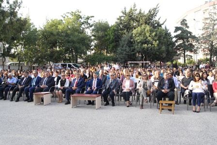 SNŞAL mezunları diplomalarını aldı