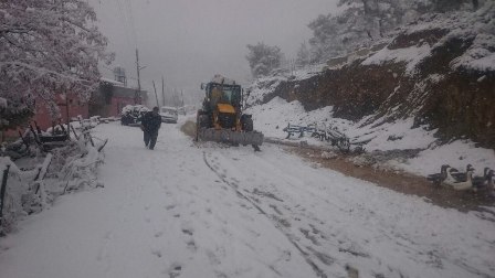 Kapanan yollara anında müdahale 