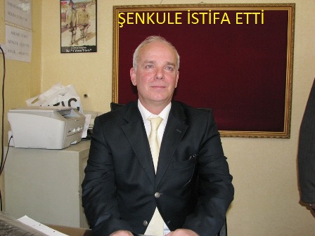 Ahmet Şenkule istifa etti