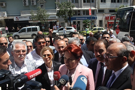 HATAY’DA MERAL AKŞENER İZDİHAMI